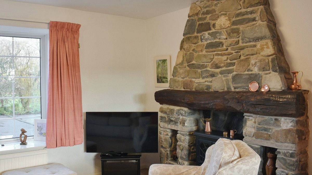 Kendal Cottage | 4 bedroom accommodation in Old Hutton, near Kendal