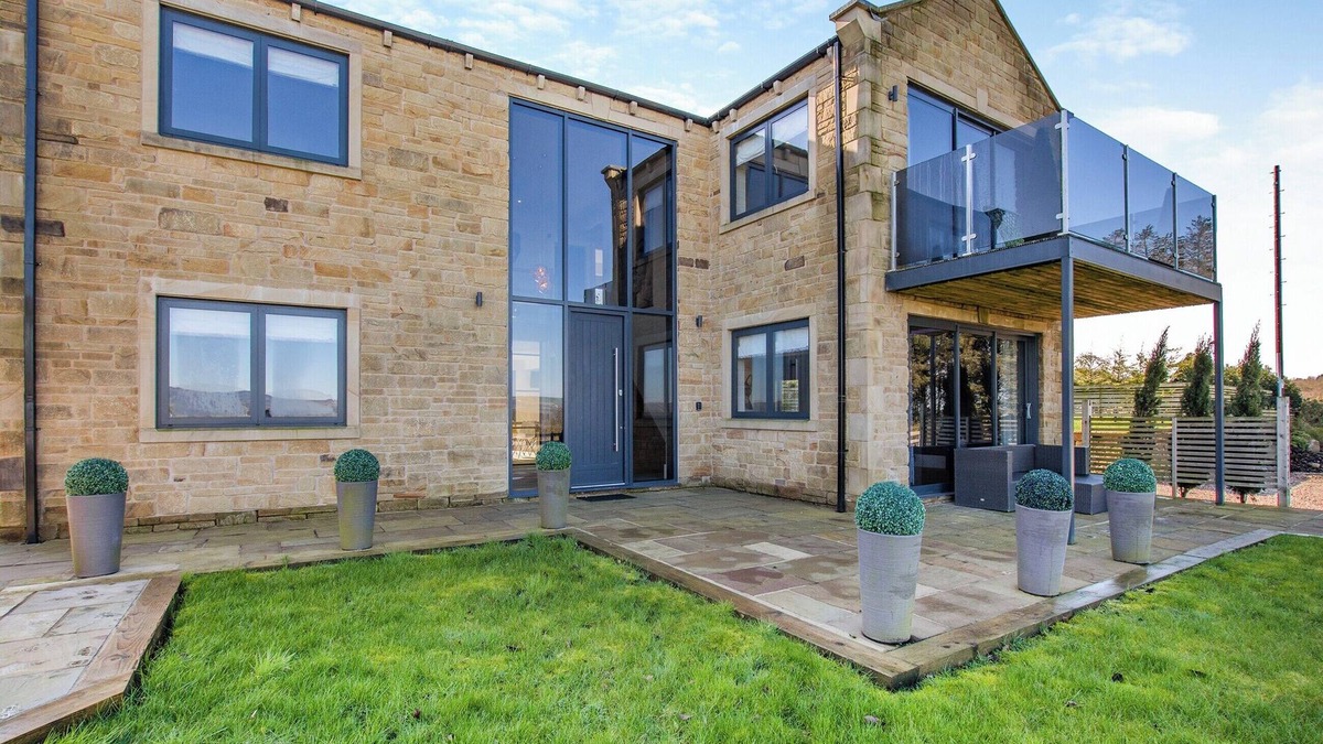 Blackburn Cottage | 4 bedroom accommodation in Langho
