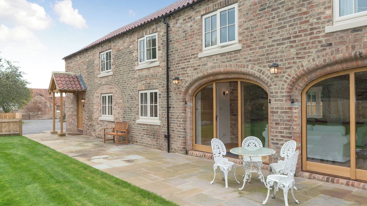 Carlton Miniott Cottage | 4 bedroom accommodation in Carlton Miniott, near Thirsk
