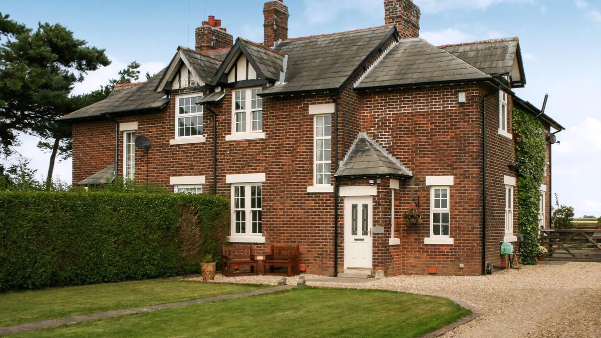 Wesham Cottage | 4 bedroom accommodation in Roseacre, near Blackpool