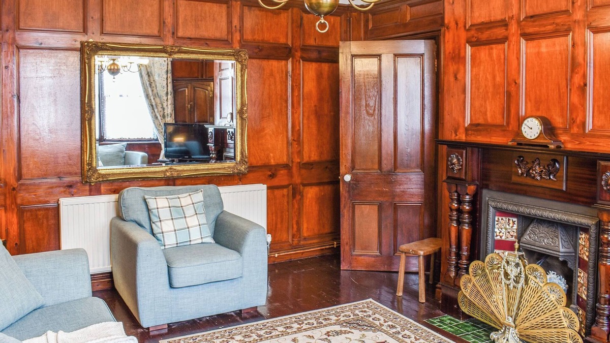 Rhyl Cottage | 4 bedroom accommodation in Rhyl