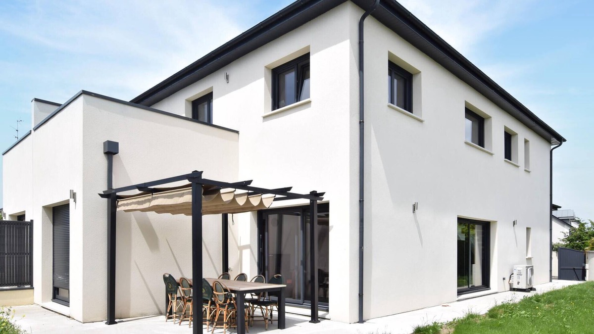 Grentheville House | 4 bedroom amazing home in GRENTHEVILLE