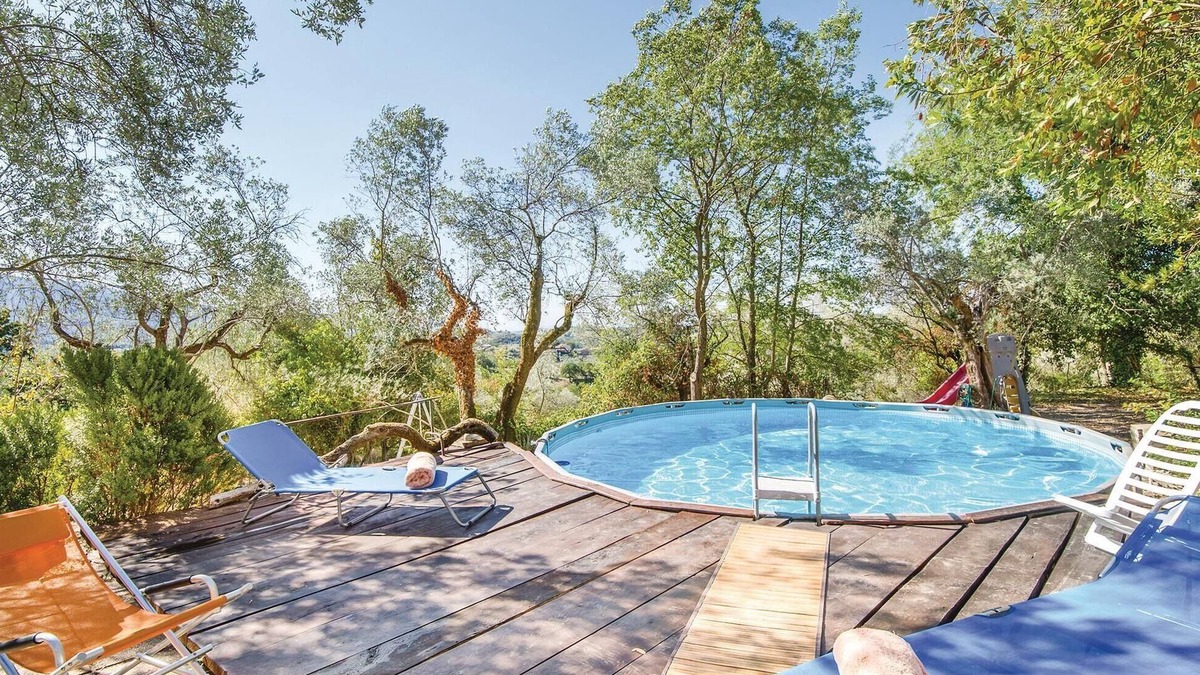 Vacone House | 4 bedroom amazing home in Vacone RI
