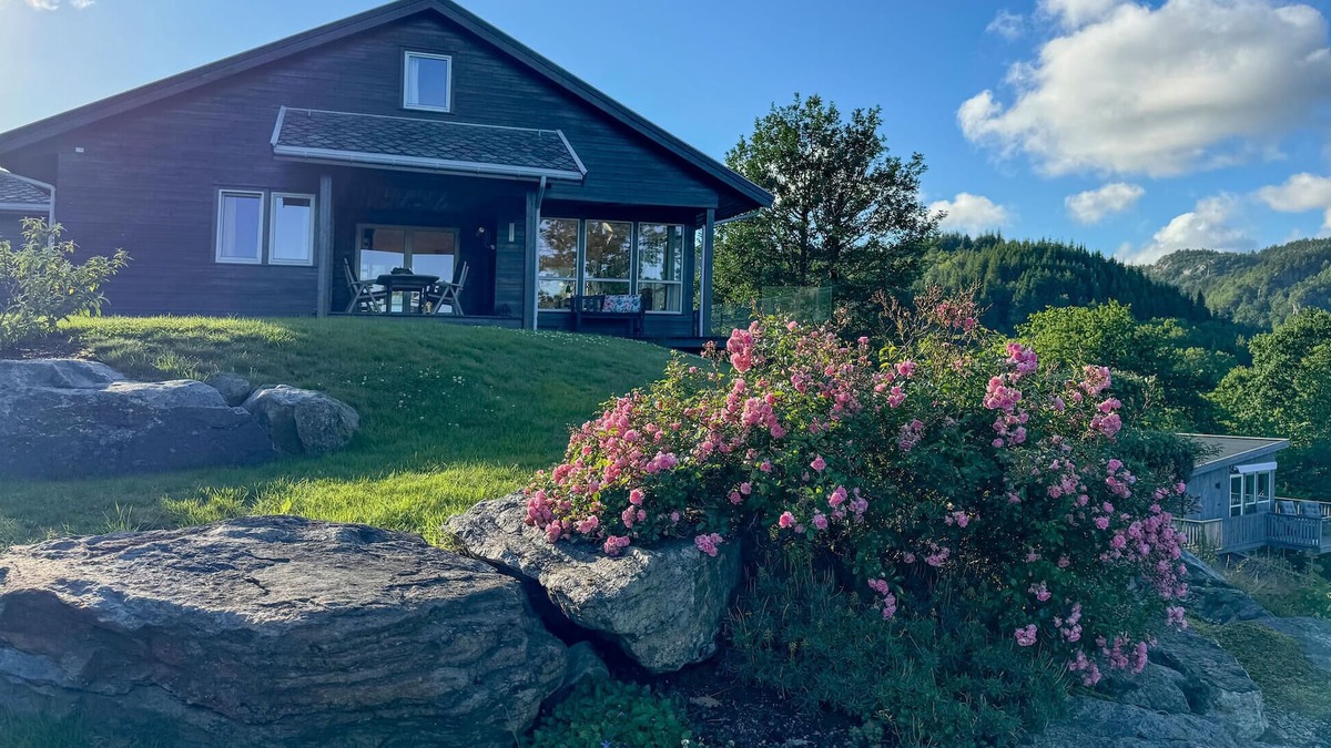 Lindesnes House | 4 bedroom amazing home in Lindesnes