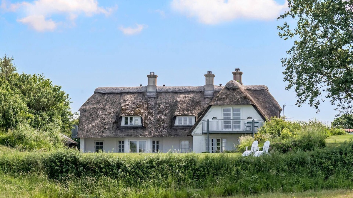 Assens House | 4 bedroom amazing home in Assens