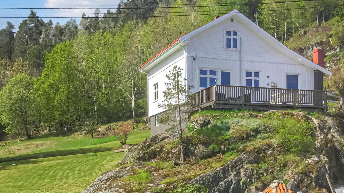 Kragero House | 4 bedroom amazing home in Sannidal