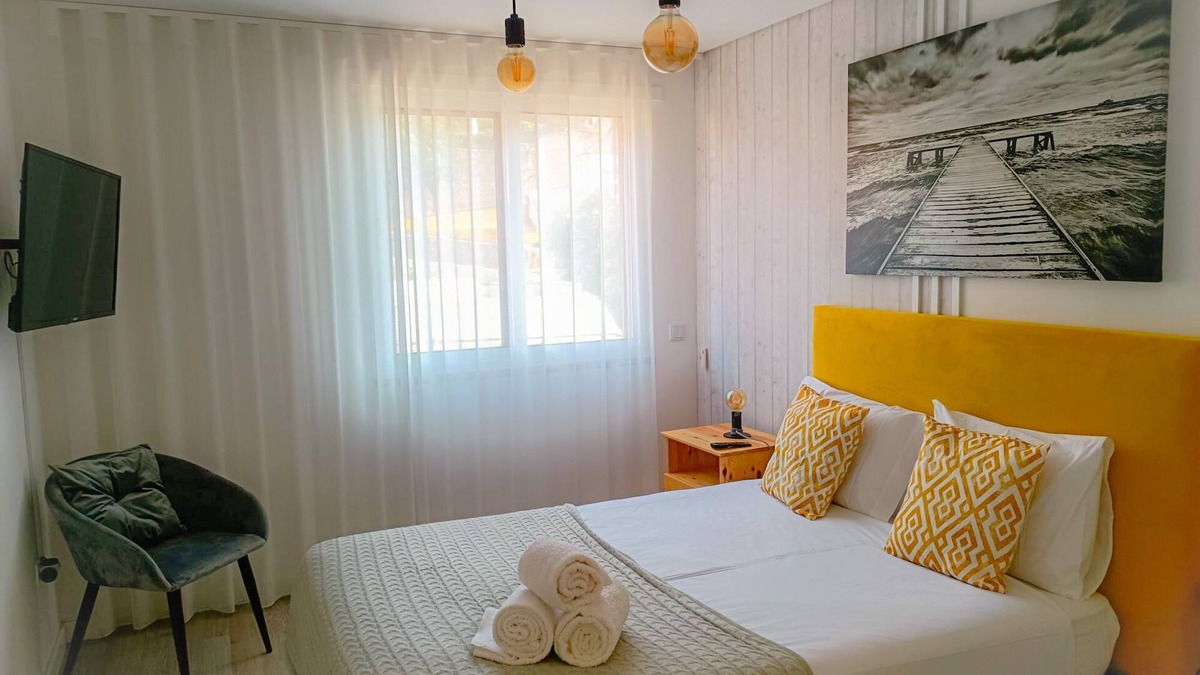 Coimbra Condo | 4-bedroom apartment, patio, 5 minutes from Coimbra University