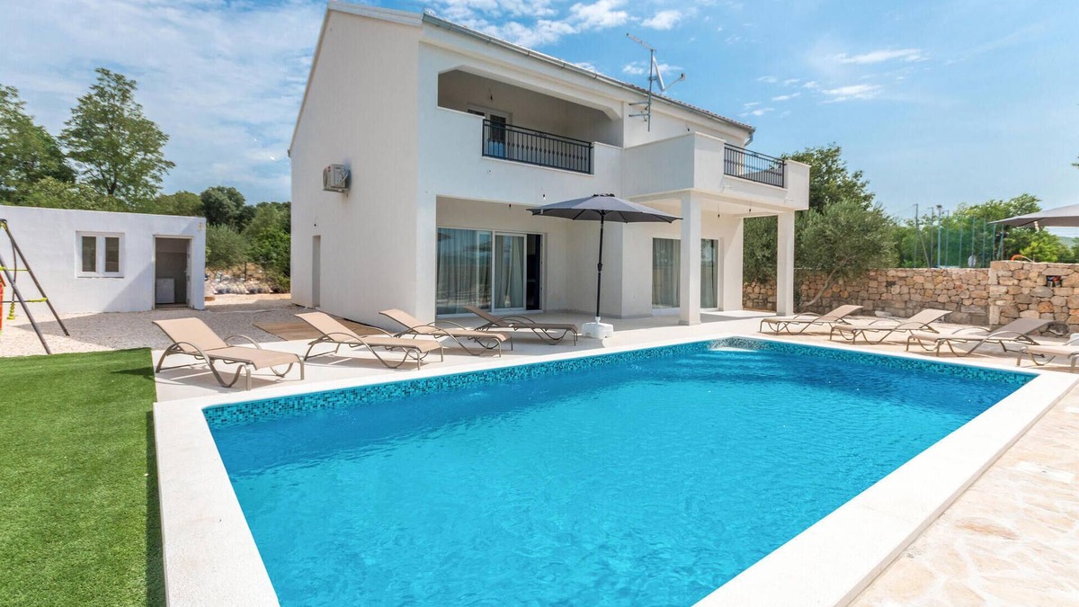 Velim House | 4 bedroom awesome home in Radasinovci