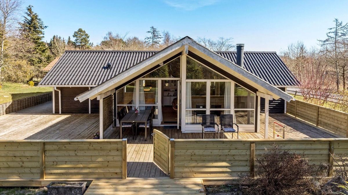 Femmøller House | 4 bedroom awesome home in Ebeltoft