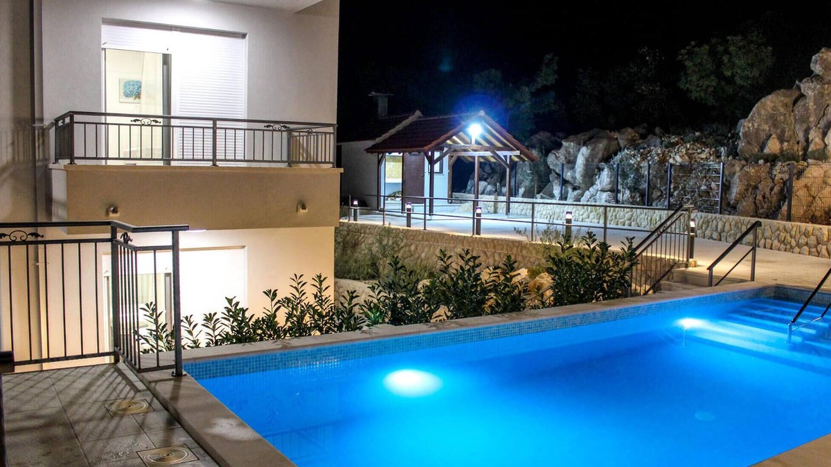 Rastovac House | 4 bedroom awesome home in Rastovac