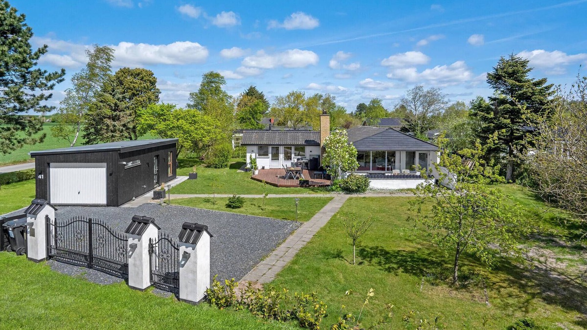 Saksild Strand House | 4 bedroom awesome home in Odder
