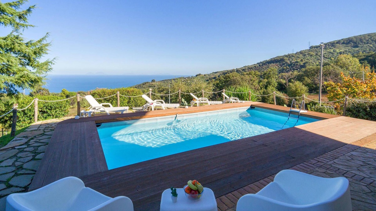 Caronia House | 4 bedroom awesome home in Caronia