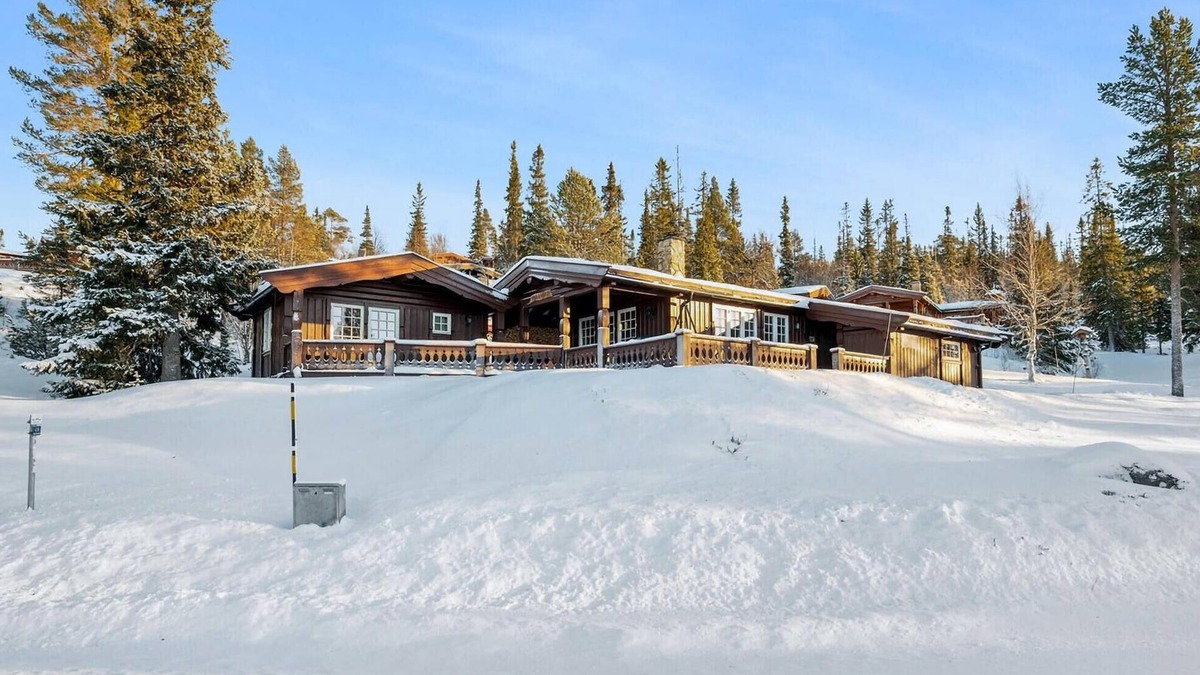 Engerdal House | 4 bedroom awesome home in Engerdal