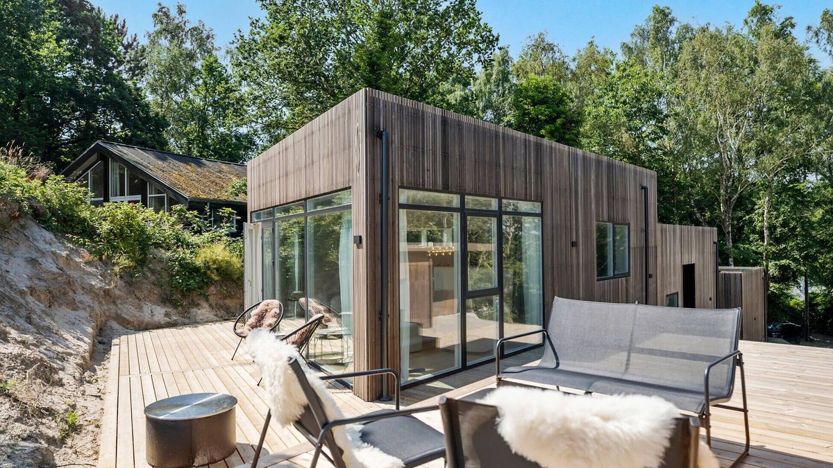 Hvidbjerg Strand House | 4 bedroom beach front home in Børkop