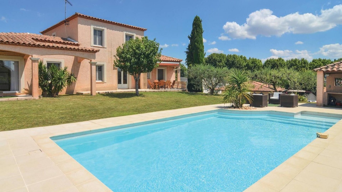 Calvisson House | 4 bedroom beautiful home in Calvisson