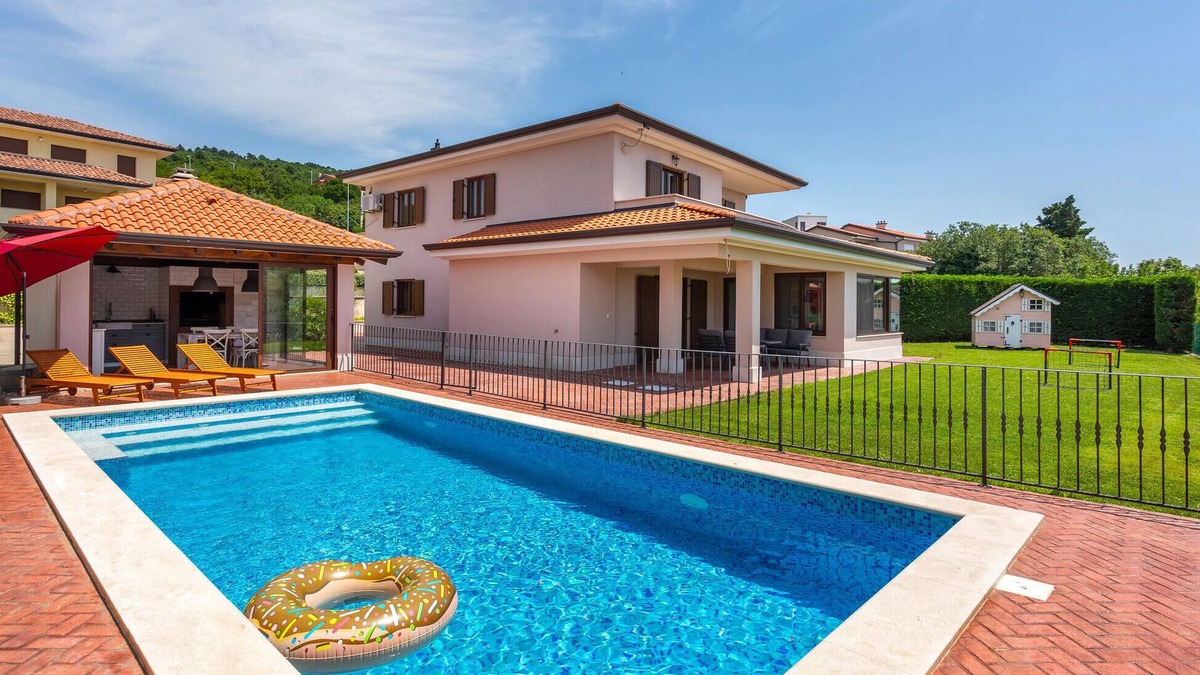 Sodici House | 4 bedroom beautiful home in Kostrena