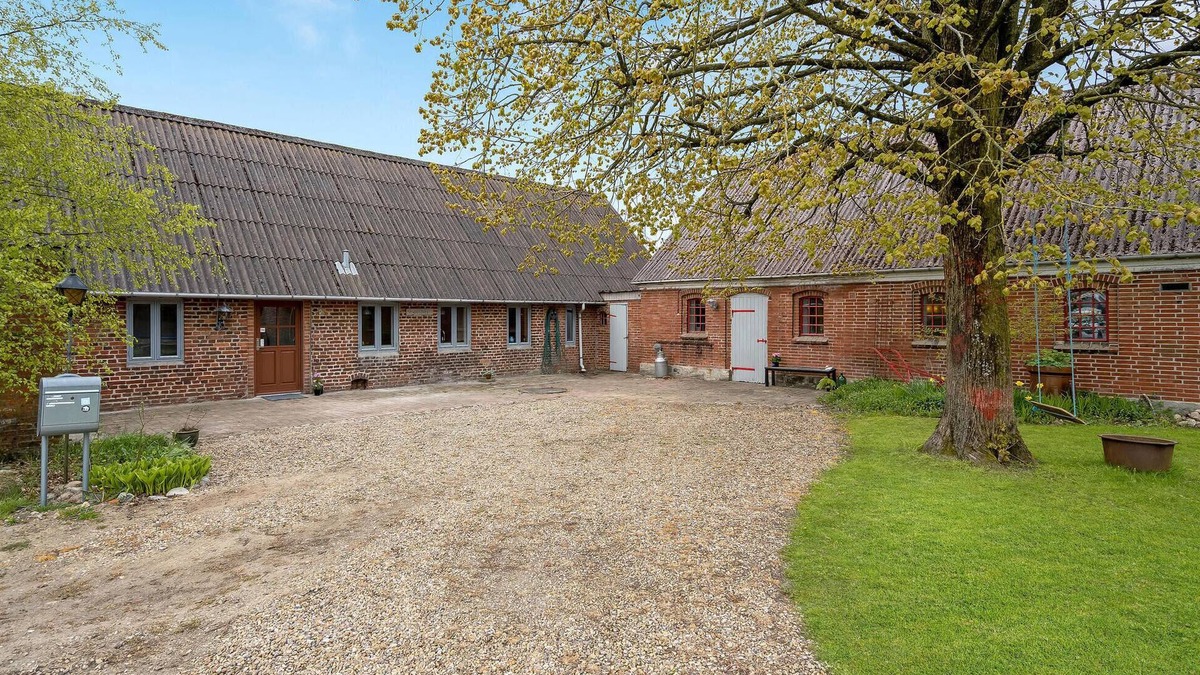 Tarm House | 4 bedroom beautiful home in Tarm