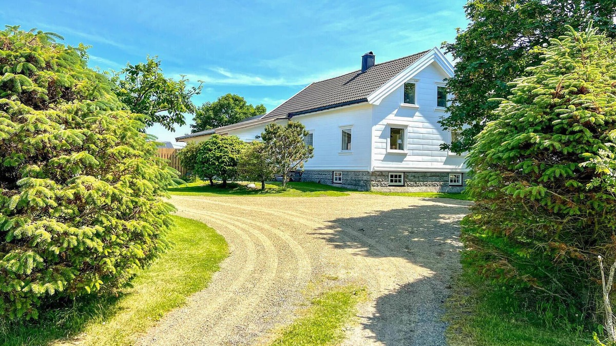 Farsund House | 4 bedroom beautiful home in Vanse