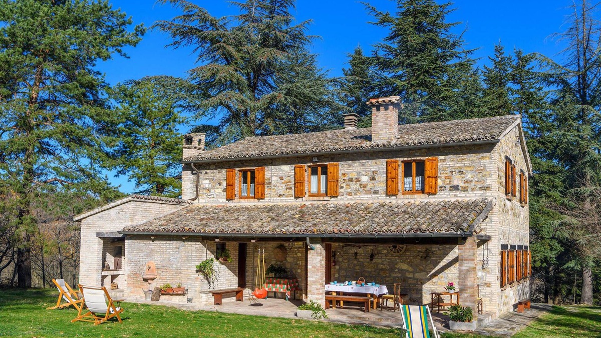 Acqualagna House | 4 bedroom beautiful home in Acqualagna