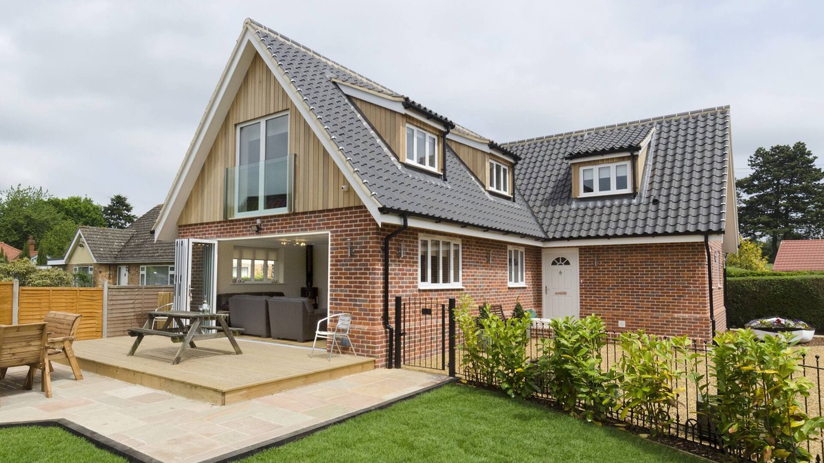 Hoveton Cottage | 4 Bedroom Brightside Cottage In Wroxham, Norfolk, Norfolk Broads England