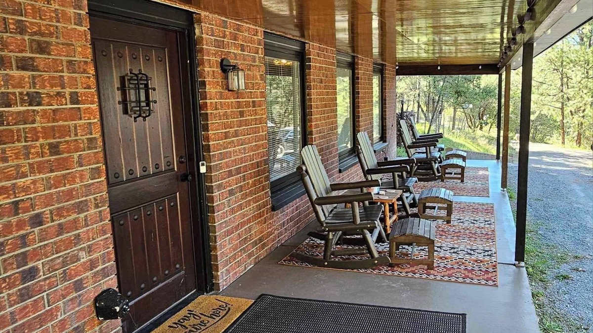 Tyrone Cabin | 4-bedroom cabin in magical Gila National Forest with WiFi, AC, and hot tub.