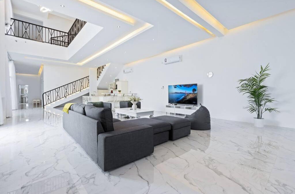 Madinat ash Shamal House | 4-Bedroom Chalet with Pool & Cinema