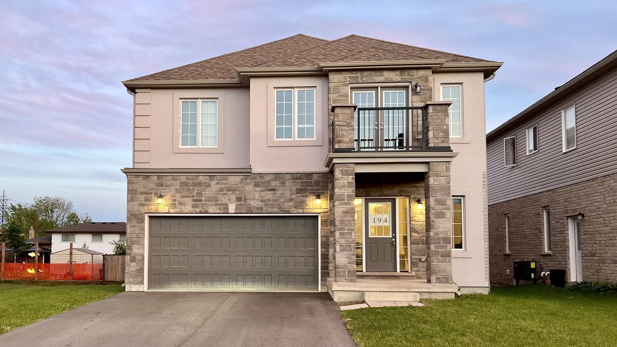 Welland House | 4 bedroom clean and spacious home