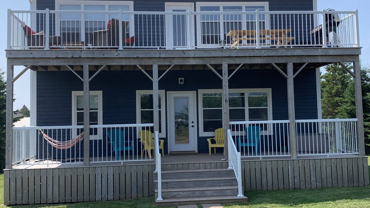 Darnley Cottage | 4 Bedroom Cottage just 200 yards from PEI's finest beach