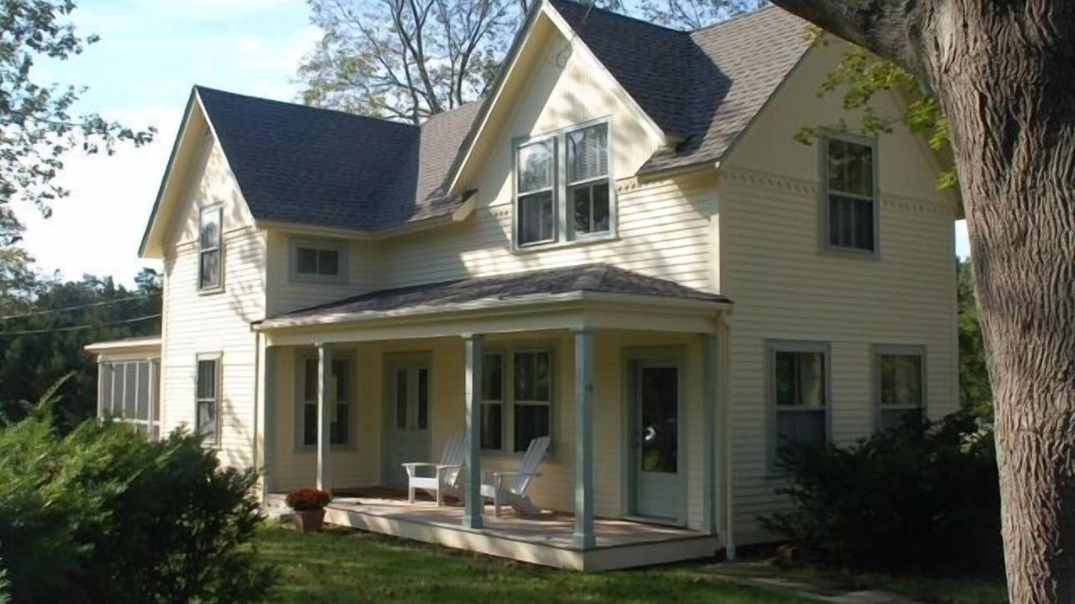 Manchester-by-the-Sea House | 4 Bedroom Cottage With Singing Beach Access