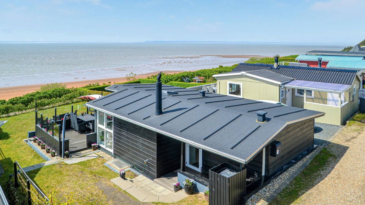 Sjaelborg House | 4 bedroom cozy home in Esbjerg V