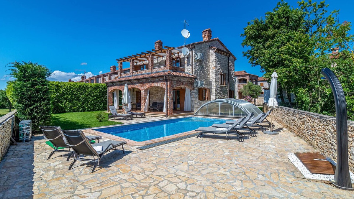 Cabrunici House | 4 bedroom cozy home in Cabrunici