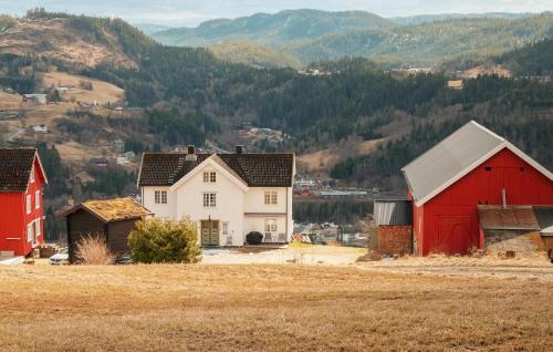 Lokken House | 4 Bedroom Cozy Home In Svorkmo