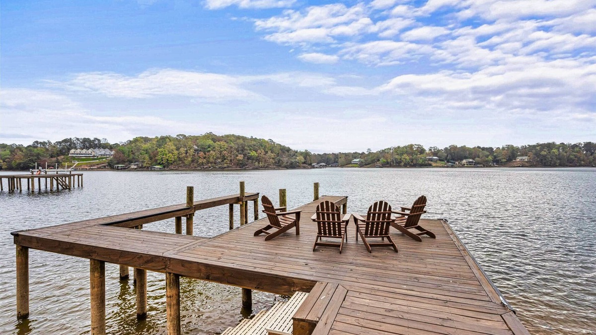 Alexander City House | 4 Bedroom Dockside Dream on Lake Martin