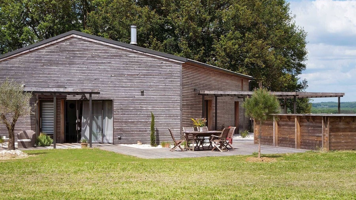 Couze-et-Saint-Front House | 4 bedroom private vacation home in couze-et-saint-front