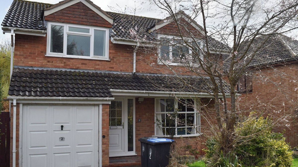 Shottery Cottage | 4 bedroom accommodation in Stratford-upon-Avon