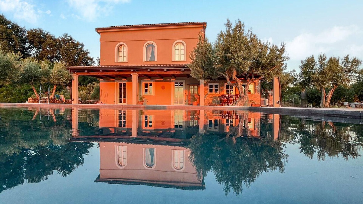 Satriano House | 4 bedroom gorgeous home in Satriano
