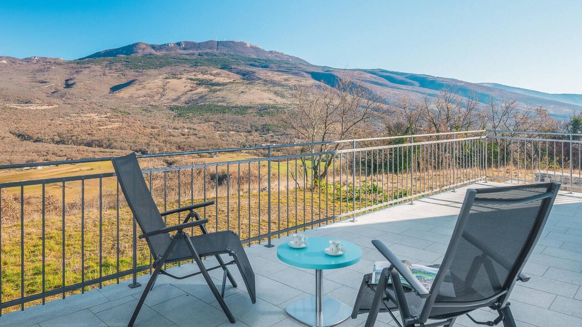Boljun House | 4 bedroom gorgeous home in Boljun