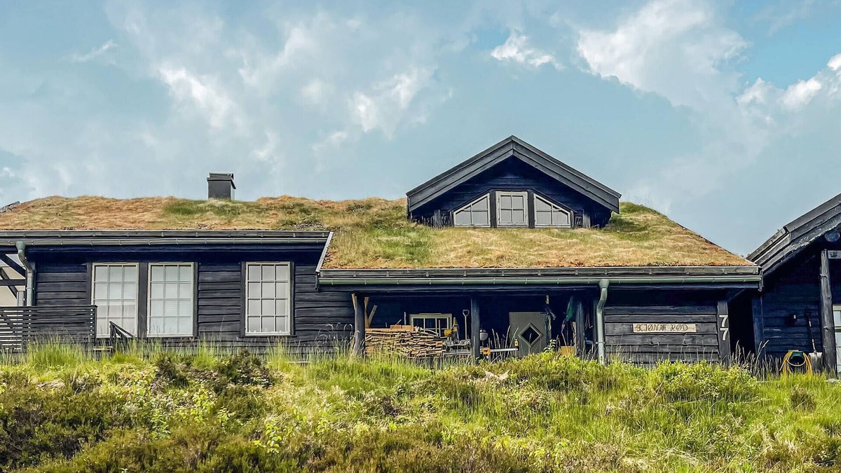 Sirdal House | 4 bedroom gorgeous home in Tjørhom