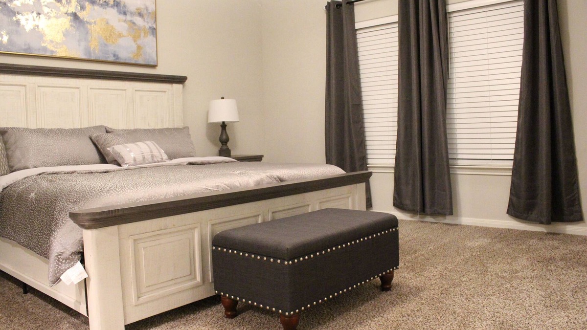 Medina Valley House | 4-bedroom home close to Sea World, Lackland AFB, & many other attractions!