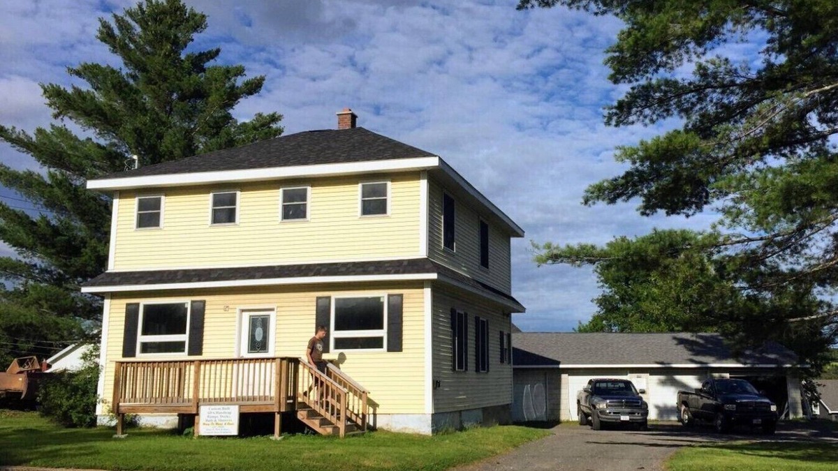 Caribou House | 4-Bedroom home in downtown Caribou
