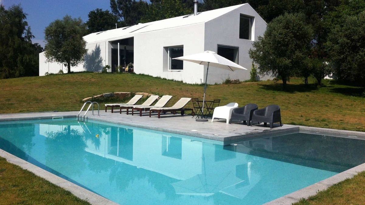 Carvalho House | 4 bedroom house with private pool