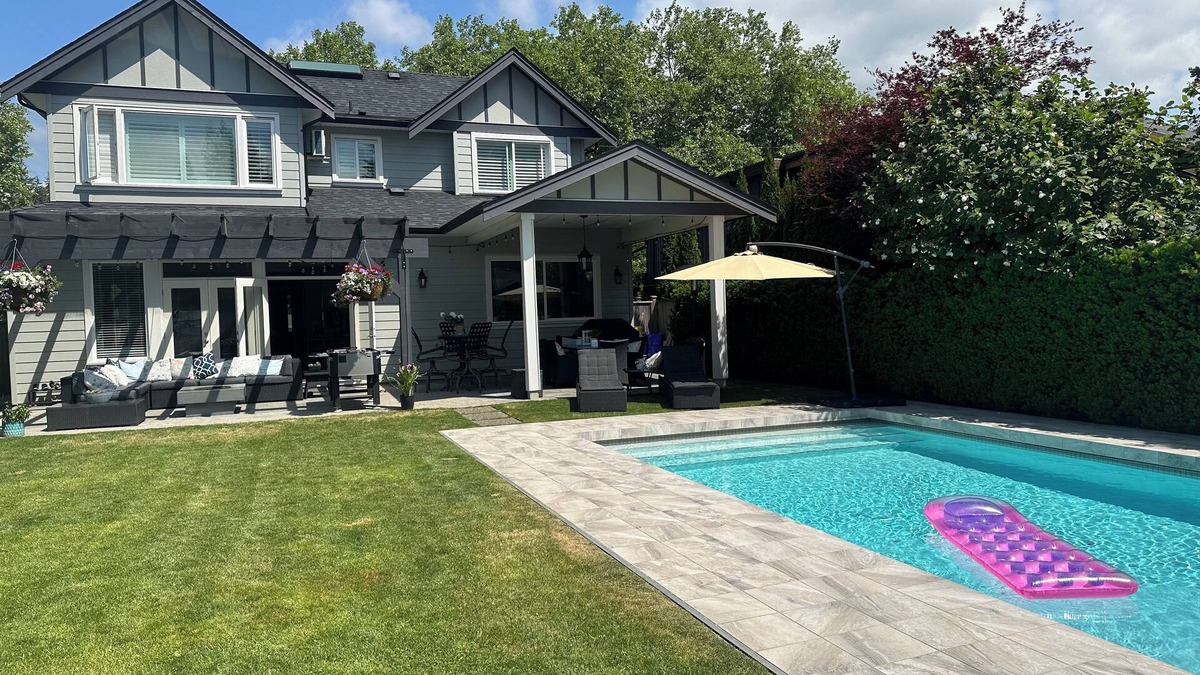 Edgemont House | 4-bedroom house in gorgeous North Vancouver with AC, WiFi