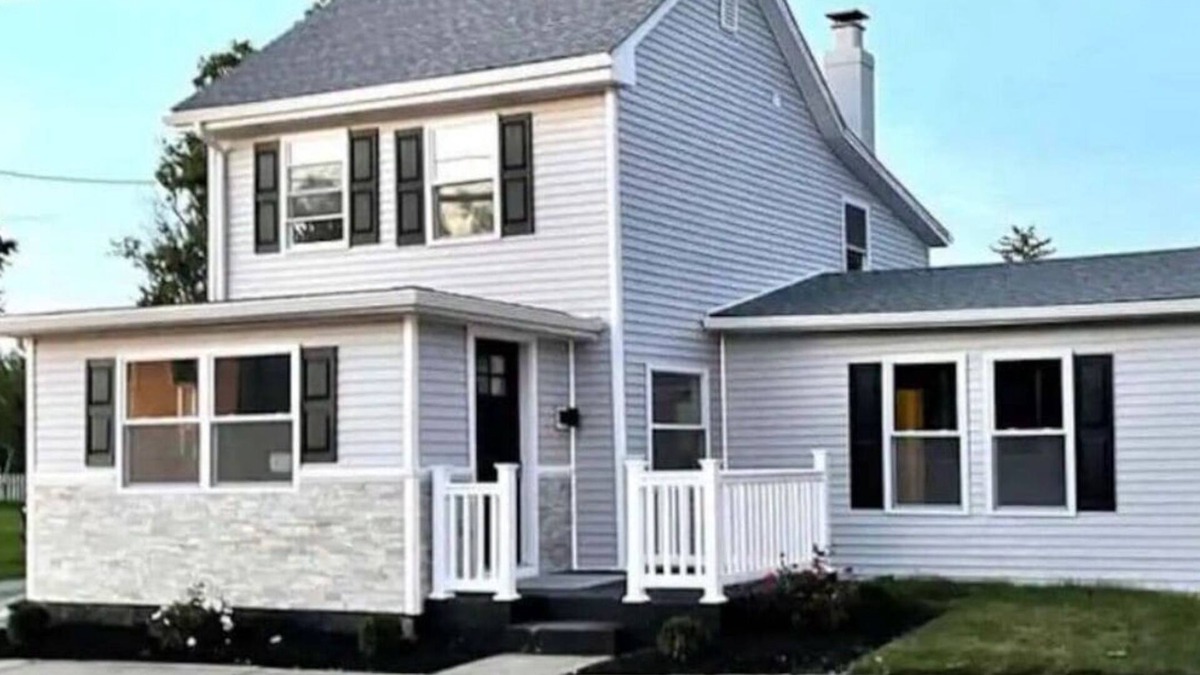 Fieldsboro House | 4-bedroom house in charming Fieldsboro with WiFi, AC, fitness room