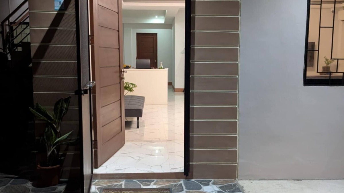 Kalibo House | 4-bedroom house in delightful Kalibo with AC, WiFi and power gen Enjoy your stay