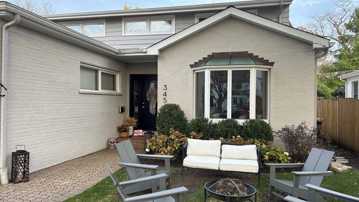 La Grange House | 4-bedroom house in fantastic La Grange with WiFi, fitness room
