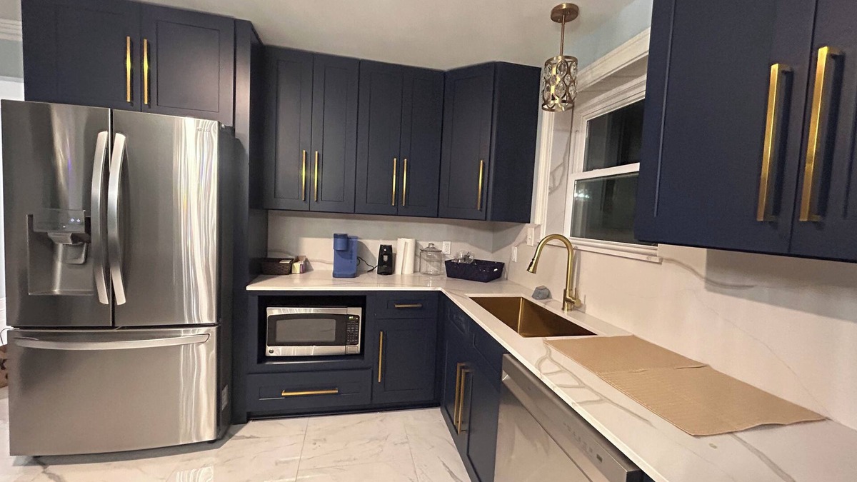 Kenner - Louis Armstrong International Airport House | 4-bedroom house in fabulous Metairie with AC, WiFi. Enjoy your stay