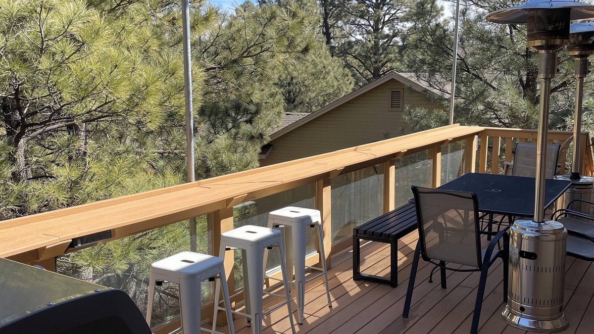 Flagstaff House | 4-bedroom house in Flagstaff with AC, WiFi, on the 12th green of Aspen Valley