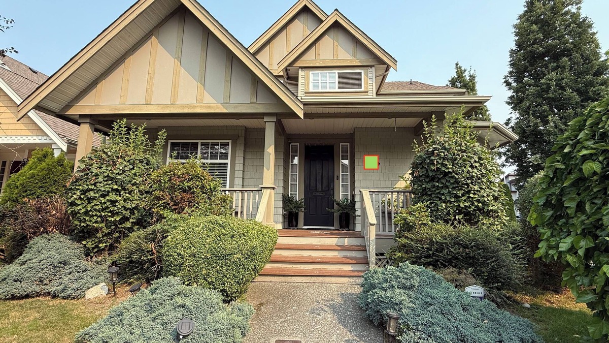 Surrey House | 4-bedroom house in South Surrey with loads of space
