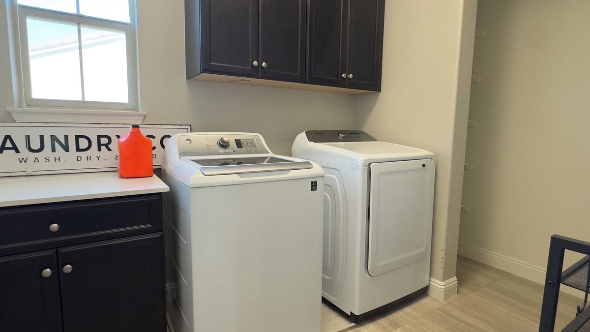 Santa Ana Heights House | 4-bedroom house in superb Chino Hills with AC, WiFi