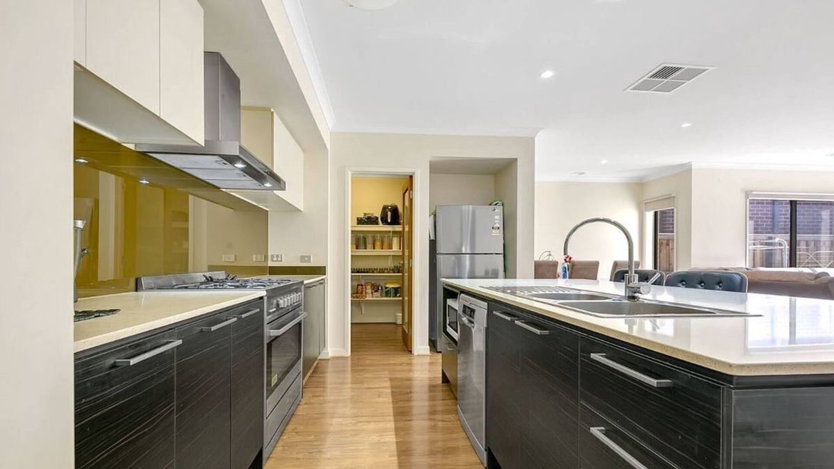 Werribee House | 4 Bedroom House in Werribee